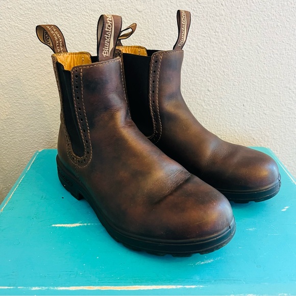 Blundstone Shoes - Blundstone BL 2151 High Top Women’s Chelsea Boots Brown Size 7.5 US (4.5)